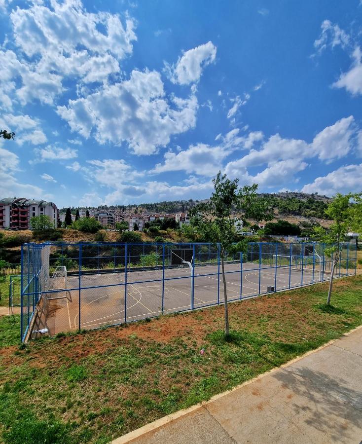 Riverside Apartment Podgoriţa Exterior foto